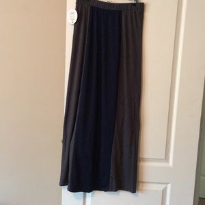 LuLaRoe maxi navy and gray side stripes size M NWT